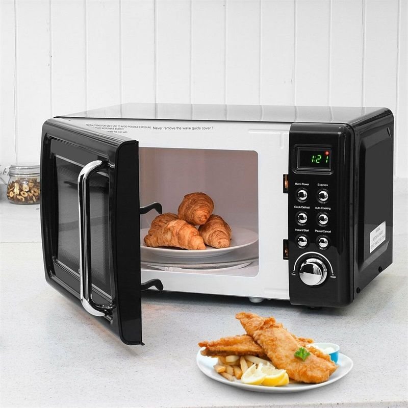700W Retro Microwave Oven w/5 Micro Power Levels & Auto Cooking Function 700W Retro Microwave Oven w/5 Micro Power Levels & Auto Cooking Function